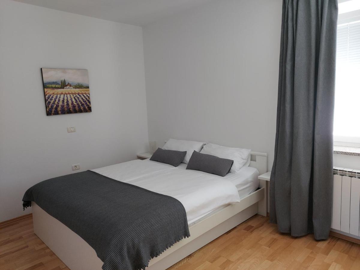 Guesthouse Pri Mihelovih Sežana Exteriér fotografie