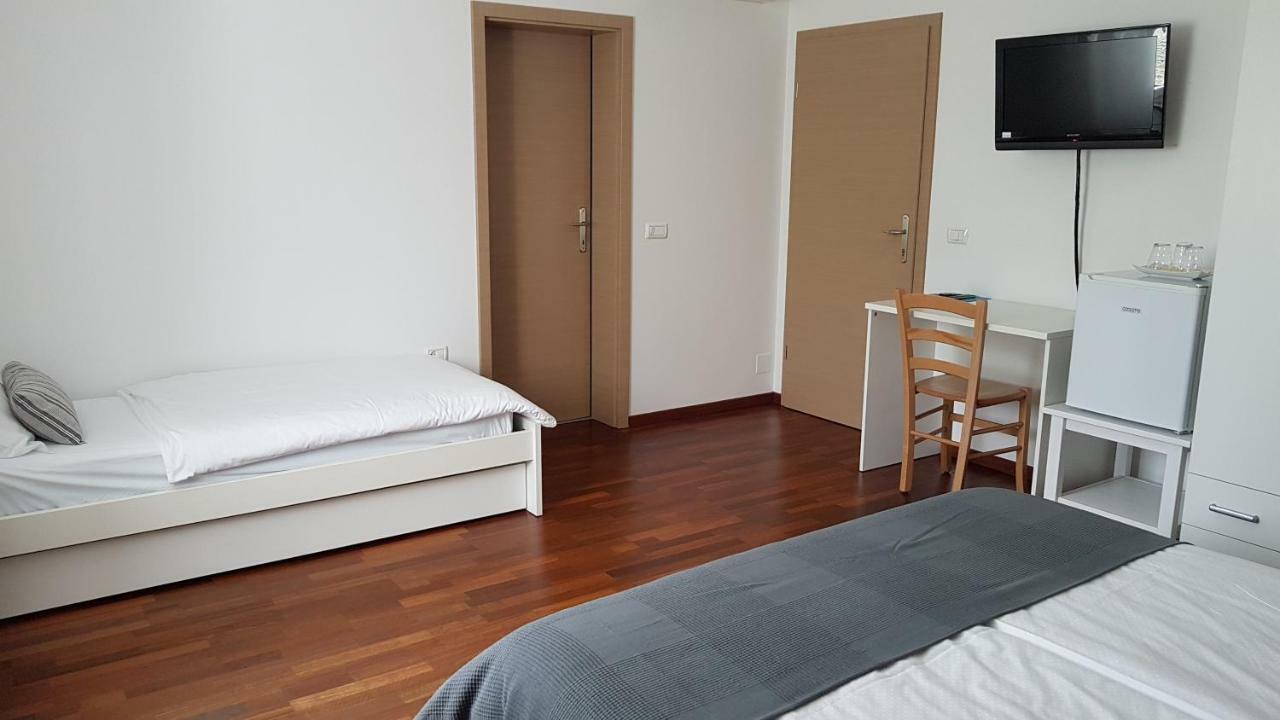 Guesthouse Pri Mihelovih Sežana Exteriér fotografie